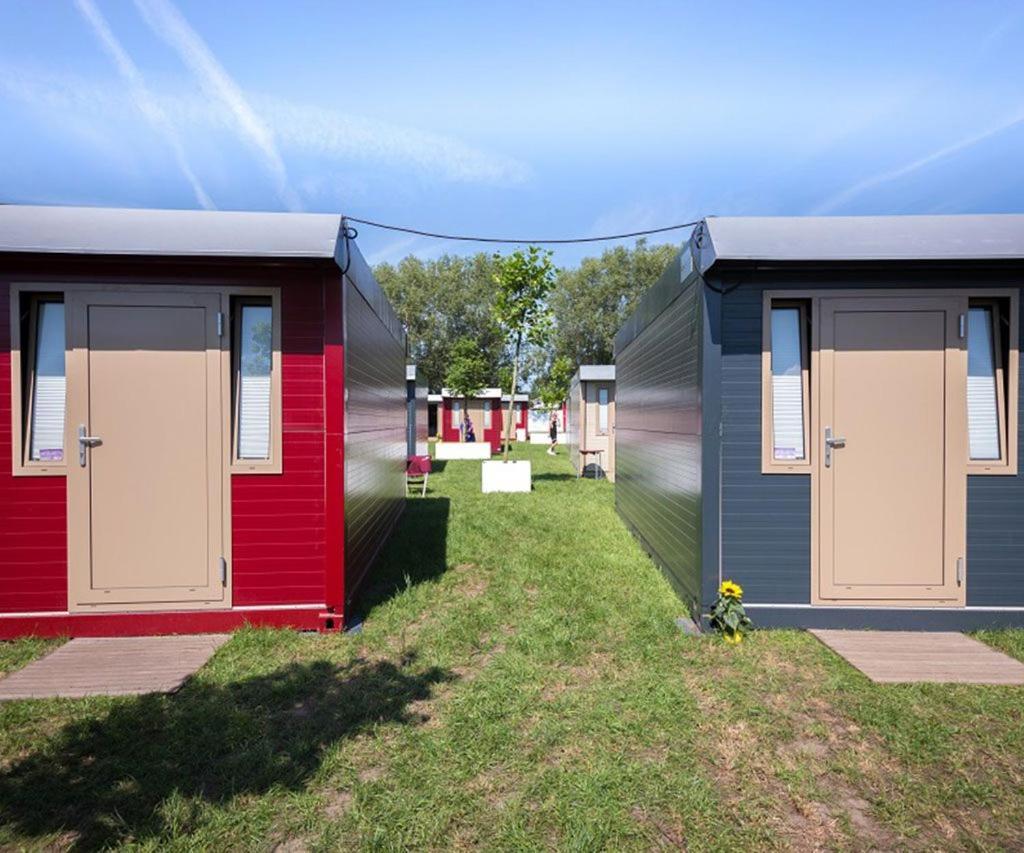 Pop-Up Hotel Songfestival Klaaswaal المظهر الخارجي الصورة